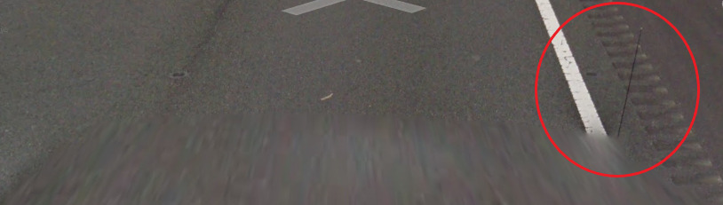 Puerto Rican car with antenna on passenger side